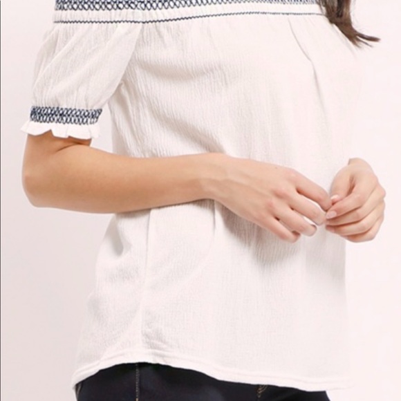 E M off the shoulder top white / navy - Picture 2 of 6